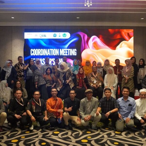 Dosen Pgsd Unib Berpartisipasi Dalam ICIEEd 2025 Di Surabaya