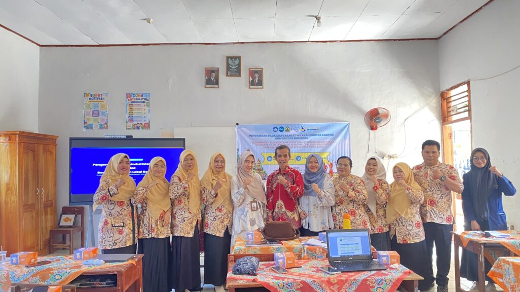 Dosen PGSD Dampingi Guru SDN 37 Kota Bengkulu Kembangkan e-Modul Interaktif C-STEAM Berbasis Kearifan Lokal